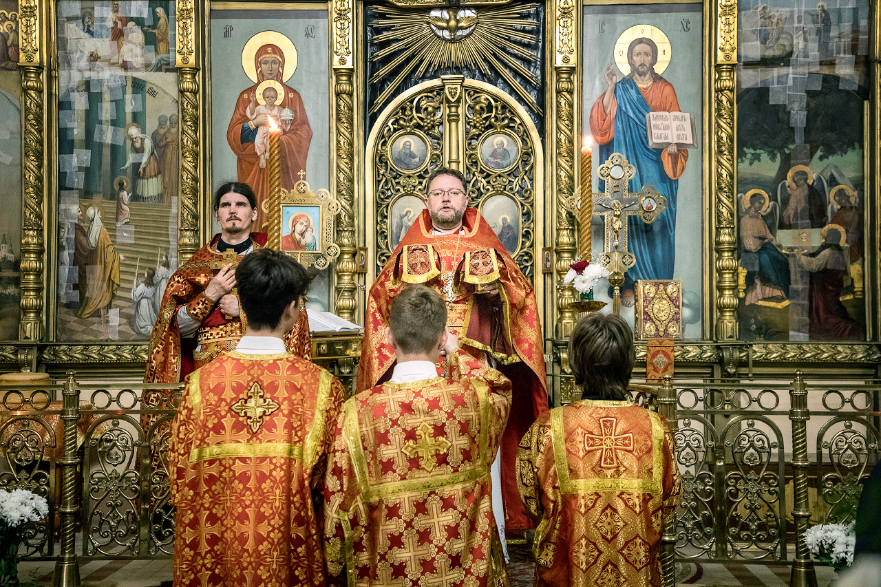 Святая Пасха Христова,  Храм Пресвятой Троицы, г. Озёры